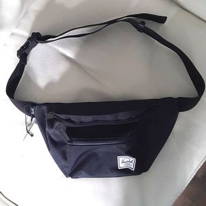 Herschel Popular Seventeen Hip Pack  3.5L